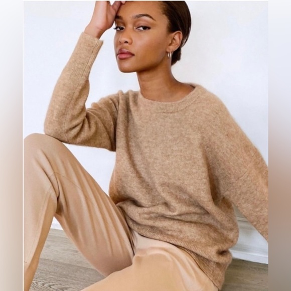Babaton Sweaters - Aritzia The Group Babaton Thurlow Alpaca Sweater Medium Camel Brown Textured